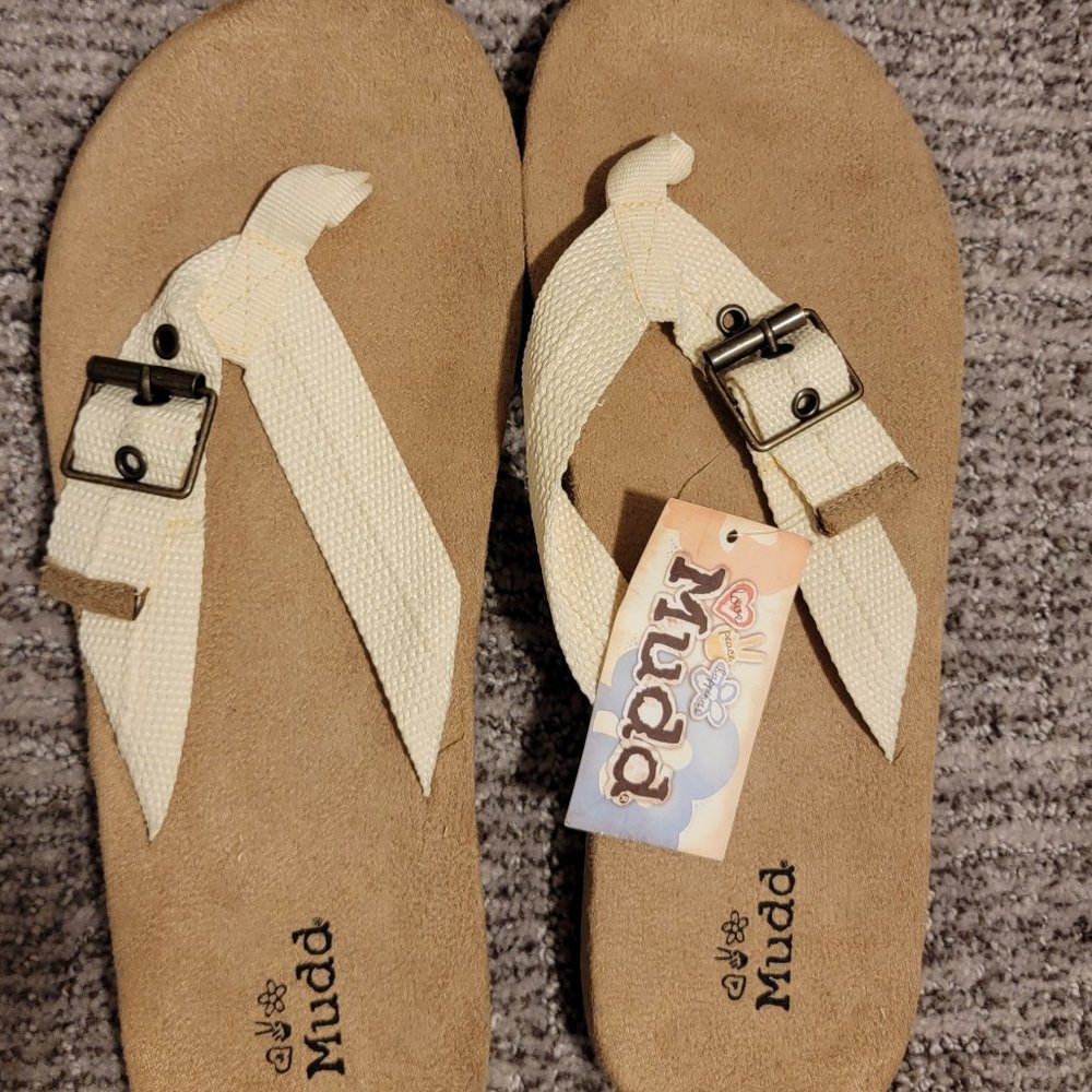 NWT Mudd Women's Buckle Sandals Sz 9/10